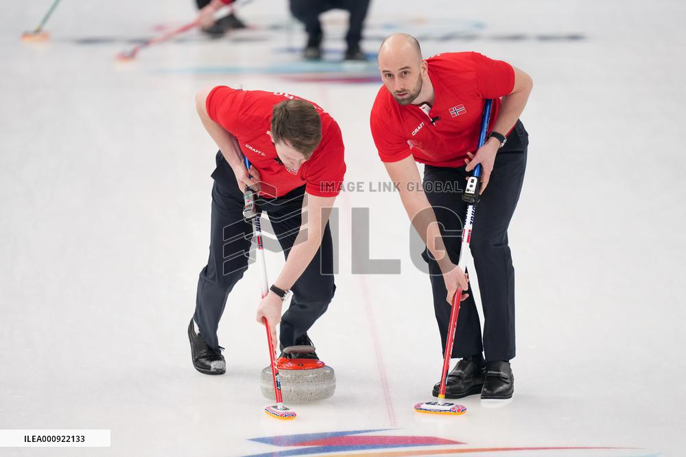 (BEIJING2022)CHINA-BEIJING-WINTER OLYMPIC GAMES-CURLING-MEN'S ROUND ROBIN-NOR vs CHN (CN)