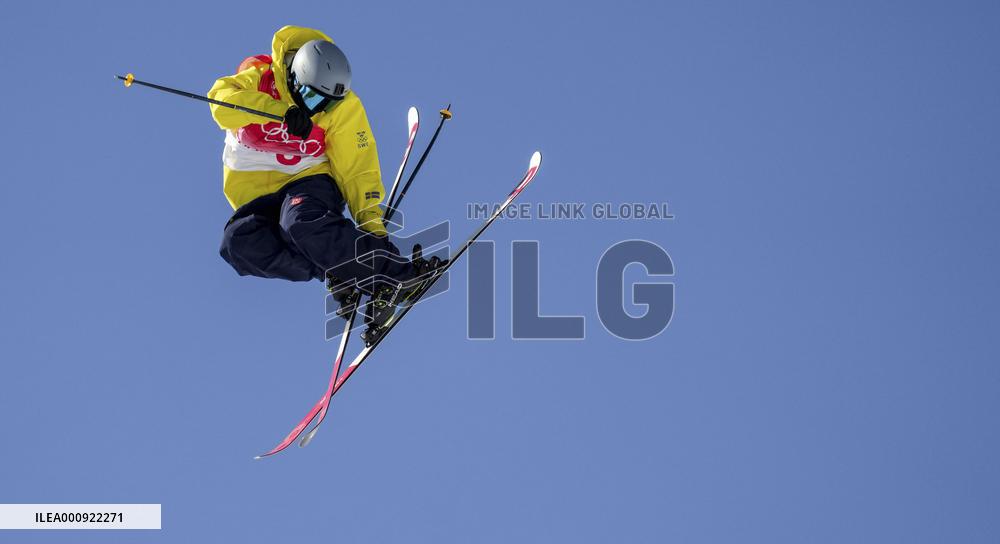 (BEIJING2022)CHINA-ZHANGJIAKOU-OLYMPIC WINTER GAMES-FREESTYLE SKIING-MEN'S FREESKI SLOPESTYLE-FINAL (CN)