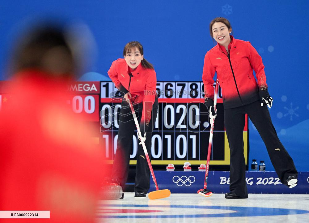 (BEIJING2022)CHINA-BEIJING-OLYMPIC WINTER GAMES-CURLING-WOMEN'S ROUND ROBIN SESSION-CHN VS GBR (CN)