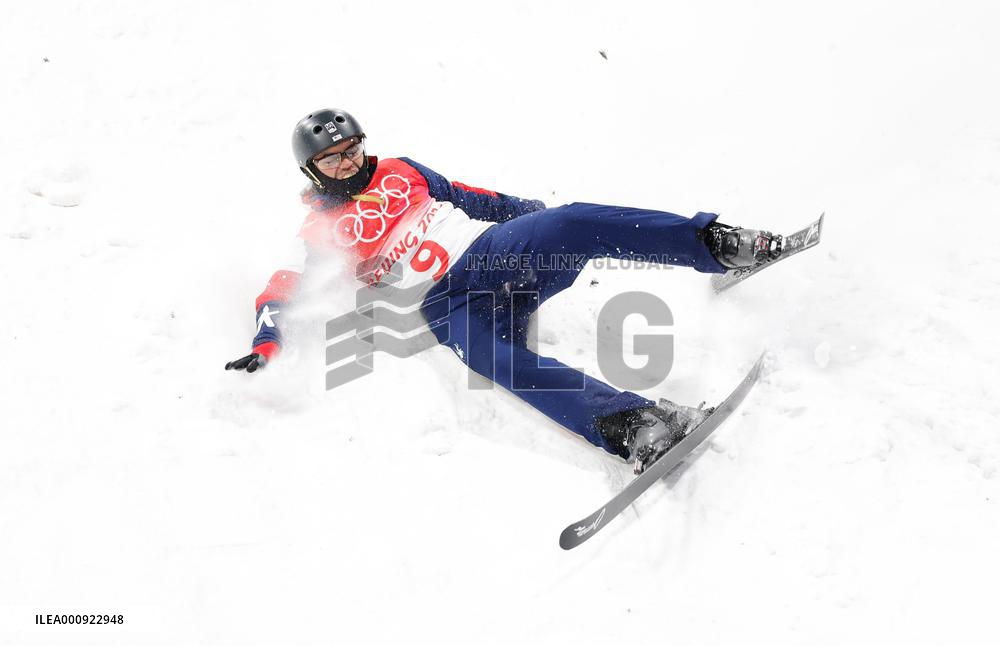 (BEIJING2022)CHINA-ZHANGJIAKOU-OLYMPIC WINTER GAMES-FREESTYLE SKIING-MEN'S AERIALS-FINAL (CN)