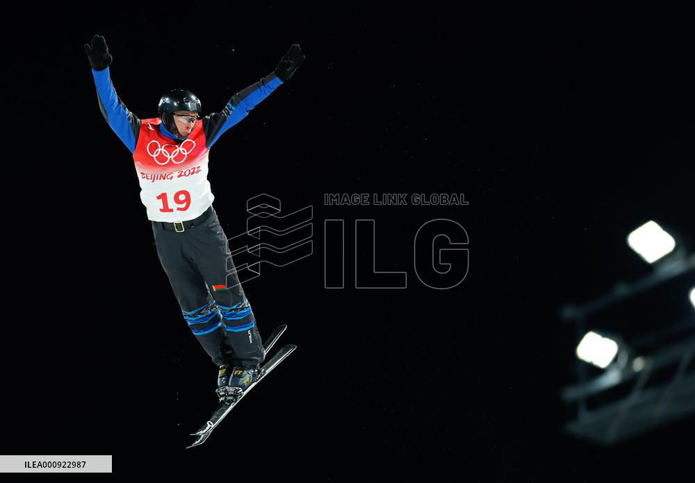 (BEIJING2022)CHINA-ZHANGJIAKOU-OLYMPIC WINTER GAMES-FREESTYLE SKIING-MEN'S AERIALS-FINAL (CN)