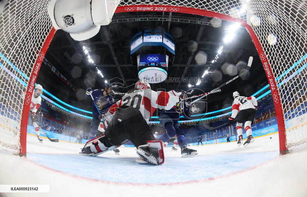 (BEIJING2022)CHINA-BEIJING-OLYMPIC WINTER GAMES-ICE HOCKEY-WOMEN'S BRONZE MEDAL GAME-FIN VS SUI (CN)