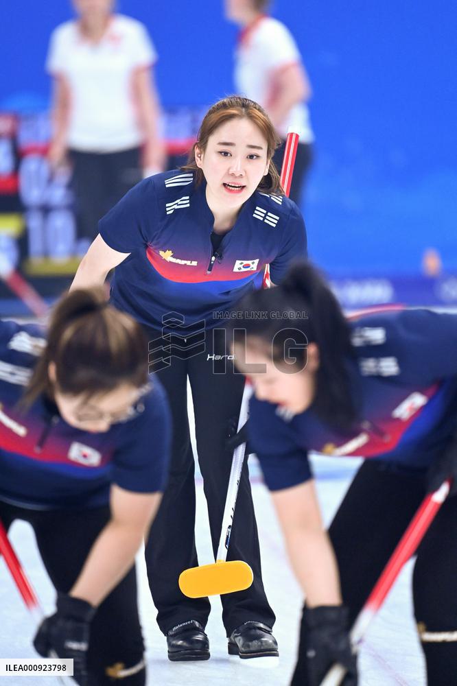 (BEIJING2022)CHINA-BEIJING-OLYMPIC WINTER GAMES-CURLING-WOMEN'S ROUND ROBIN SESSION-KOR VS DEN (CN)