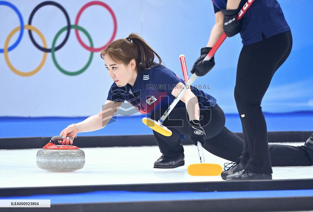 (BEIJING2022)CHINA-BEIJING-OLYMPIC WINTER GAMES-CURLING-WOMEN'S ROUND ROBIN SESSION-KOR VS DEN (CN)