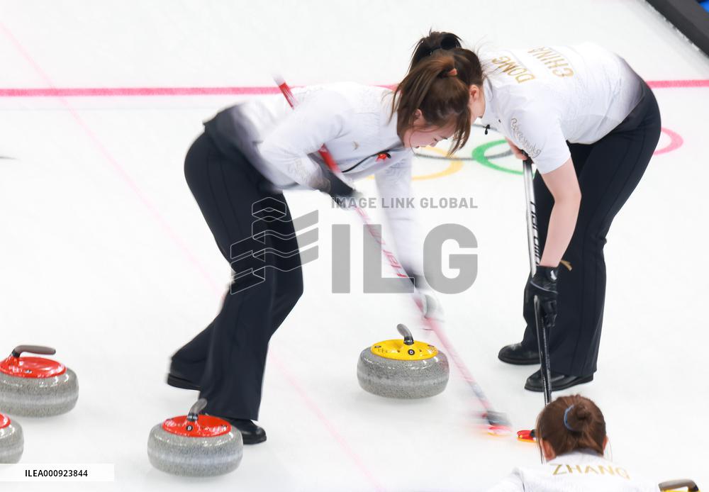 (BEIJING2022)CHINA-BEIJING-WINTER OLYMPIC GAMES-CURLING-WOMEN'S ROUND ROBIN-CAN vs CHN (CN)