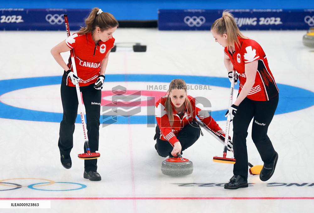 (BEIJING2022)CHINA-BEIJING-WINTER OLYMPIC GAMES-CURLING-WOMEN'S ROUND ROBIN-CAN vs CHN (CN)