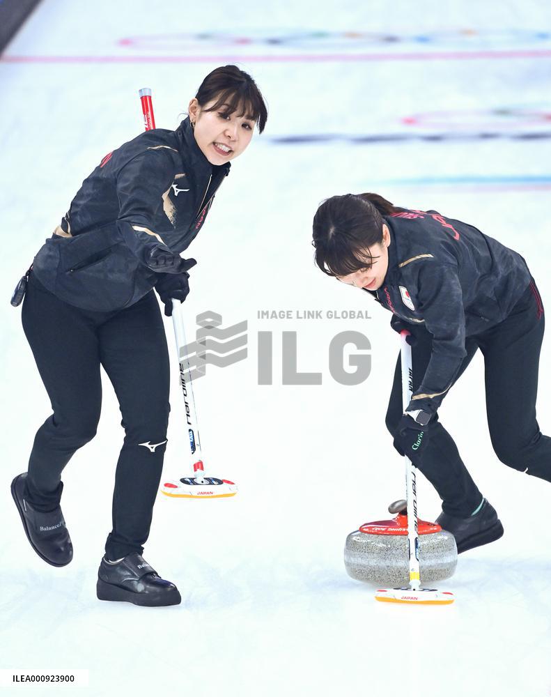 (BEIJING2022)CHINA-BEIJING-OLYMPIC WINTER GAMES-CURLING-WOMEN'S ROUND ROBIN SESSION-JPN VS USA (CN)