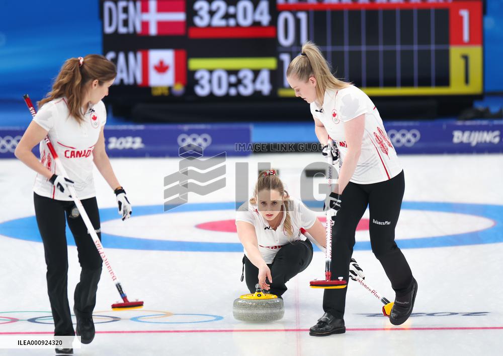 (BEIJING2022)CHINA-BEIJING-OLYMPIC WINTER GAMES-CURLING-WOMEN'S ROUND ROBIN SESSION-CAN VS DEN (CN)