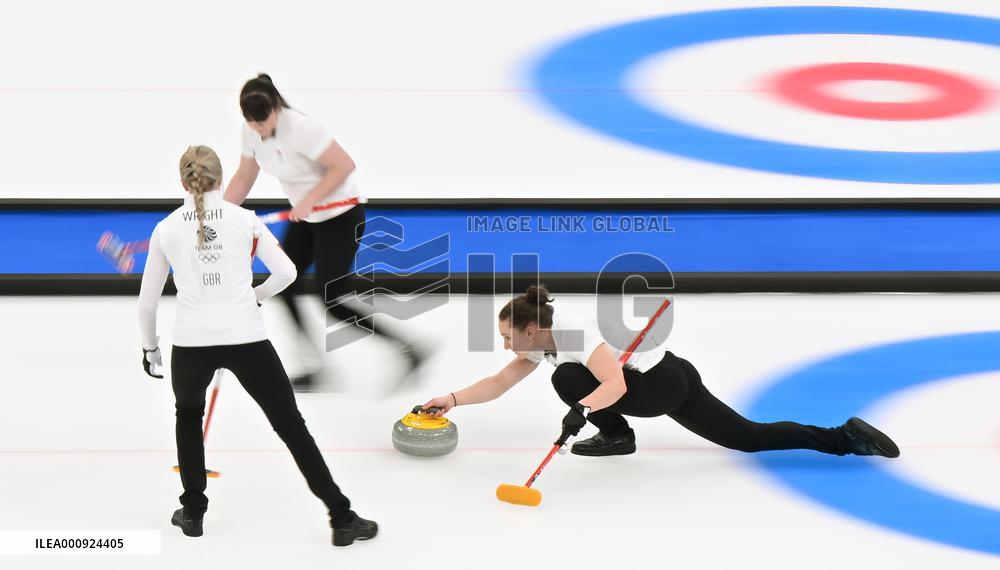 (BEIJING2022)CHINA-BEIJING-OLYMPIC WINTER GAMES-CURLING-WOMEN'S ROUND ROBIN SESSION-ROC VS GBR (CN)