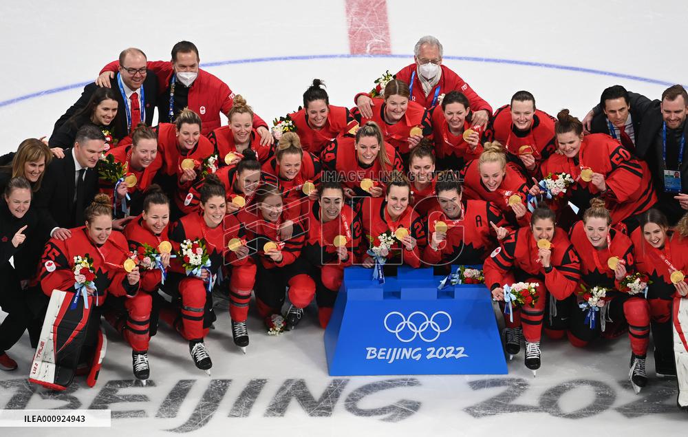 (BEIJING2022)CHINA-BEIJING-OLYMPIC WINTER GAMES-ICE HOCKEY-WOMEN'S GOLD MEDAL GAME-CAN VS USA (CN)