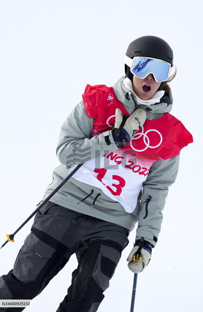 (BEIJING2022)CHINA-ZHANGJIAKOU-OLYMPIC WINTER GAMES-FREESTYLE SKIING-WOMEN'S FREESKI HALFPIPE-QUALIFICATION (CN)