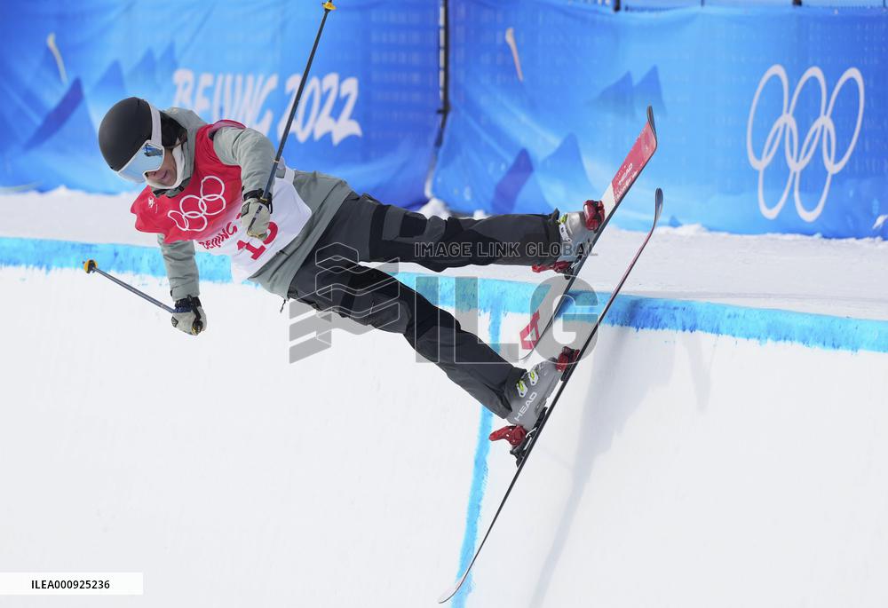 (BEIJING2022)CHINA-ZHANGJIAKOU-OLYMPIC WINTER GAMES-FREESTYLE SKIING-WOMEN'S FREESKI HALFPIPE-QUALIFICATION (CN)