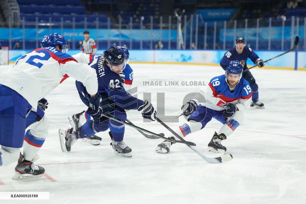 (BEIJING2022)CHINA-BEIJING-OLYMPIC WINTER GAMES-ICE HOCKEY-MAN'S PLAY-OFF SEMIFINAL-FIN VS SVK (CN)