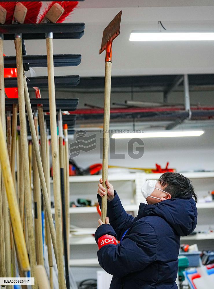 (BEIJING2022)CHINA-BEIJING-OLYMPIC WINTER GAMES-SLIDING TRACK-ICE MAKER (CN)