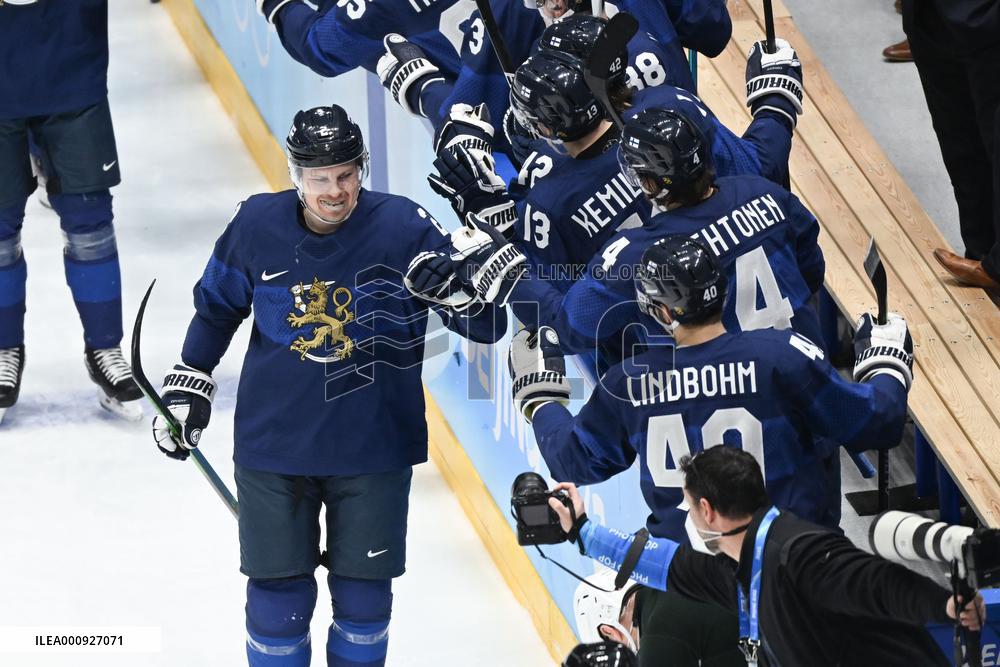 (BEIJING2022)CHINA-BEIJING-OLYMPIC WINTER GAMES-ICE HOCKEY-MEN'S GOLD MEDAL GAME-FIN VS ROC (CN)