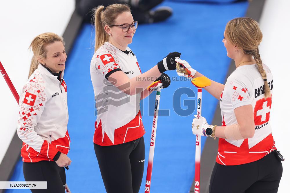 (BEIJING2022)CHINA-BEIJING-OLYMPIC WINTER GAMES-CURLING-WOMEN'S BRONZE MEDAL GAME-SWE VS SUI (CN)