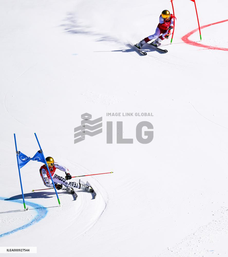 (BEIJING2022)CHINA-BEIJING-OLYMPIC WINTER GAMES-ALPINE SKIING-MIXED TEAM PARALLEL-FINAL (CN)