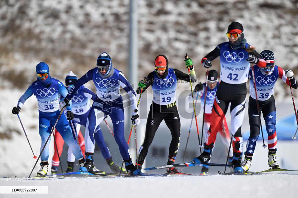(XHTP)(BEIJING2022)CHINA-ZHANGJIAKOU-OLYMPIC WINTER GAMES-CROSS-COUNTRY SKIING-WOMEN'S 30KM MASS START FREE (CN)