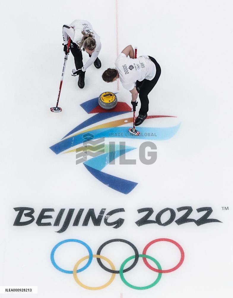 (XHTP)(BEIJING2022)CHINA-BEIJING-OLYMPIC WINTER GAMES-CURLING-WOMEN'S GOLD MEDAL GAME-JPN VS GBR(CN)