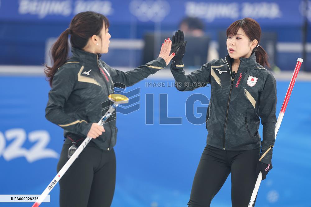 (BEIJING2022)CHINA-BEIJING-OLYMPIC WINTER GAMES-CURLING-WOMEN'S GOLD MEDAL GAME-JPN VS GBR(CN)
