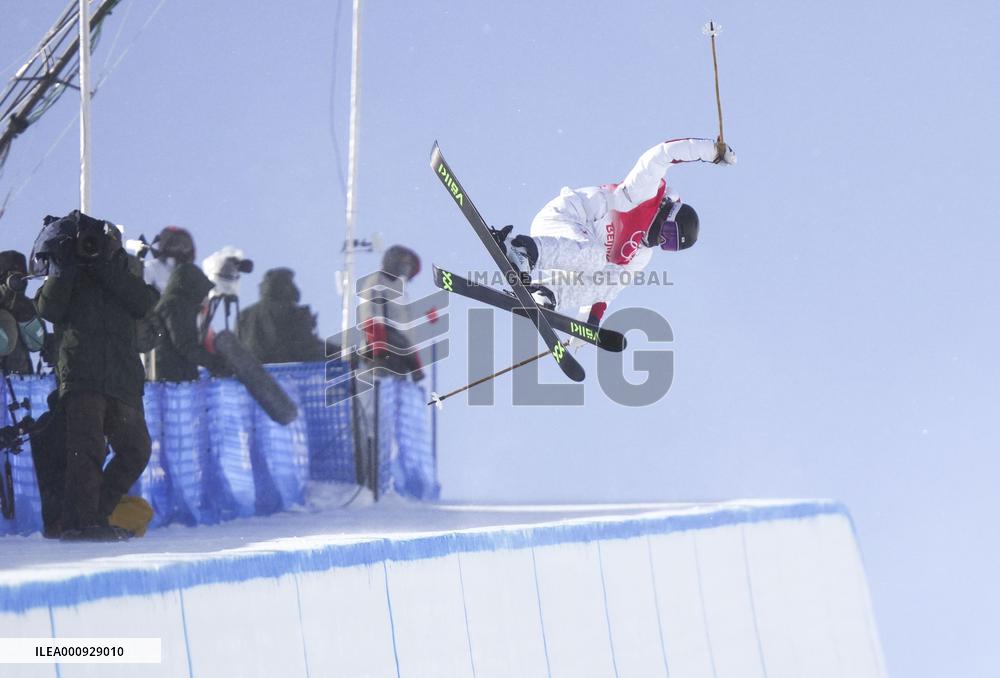 (XHTP)(BEIJING2022)CHINA-ZHANGJIAKOU-OLYMPIC WINTER GAMES-FREESTYLE SKIING-WOMEN'S FREESKI HALFPIPE-FINAL (CN)