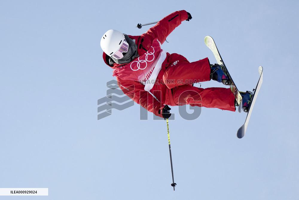 (BEIJING2022)CHINA-ZHANGJIAKOU-FREESTYLE SKIING-WOMEN'S FREESKI HALFPIPE-FINAL (CN)