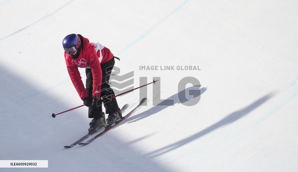 (BEIJING2022)CHINA-ZHANGJIAKOU-OLYMPIC WINTER GAMES-FREESTYLE SKIING-WOMEN'S FREESKI HALFPIPE-FINAL (CN)