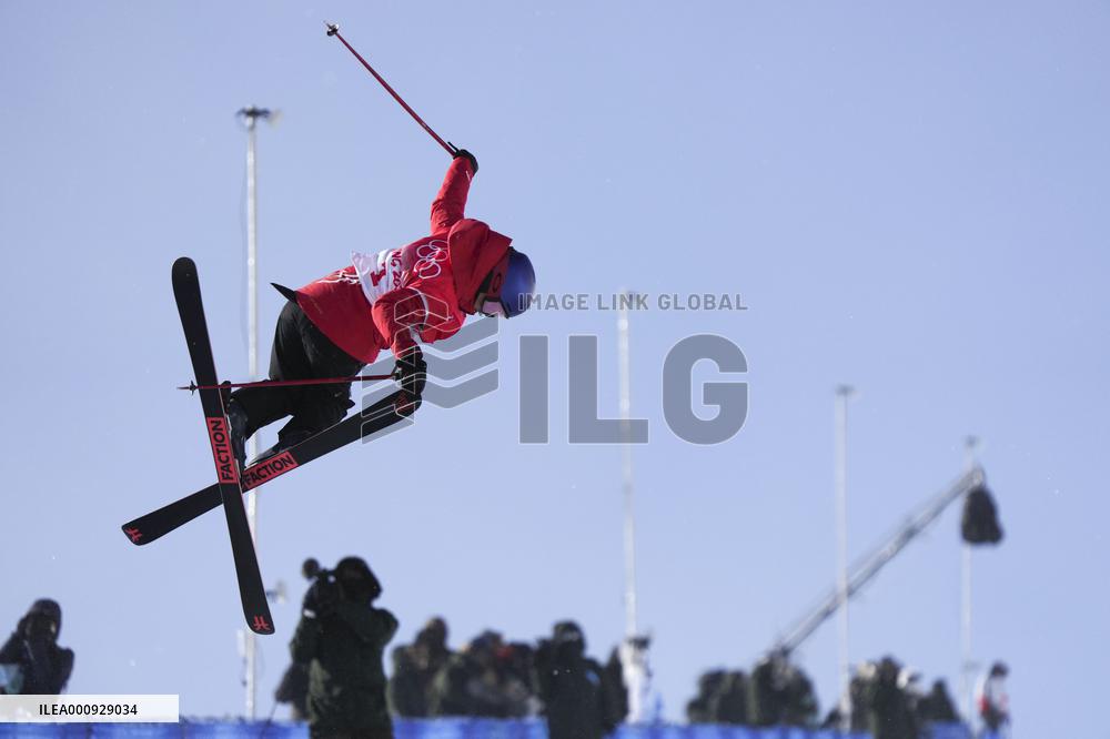 (BEIJING2022)CHINA-ZHANGJIAKOU-OLYMPIC WINTER GAMES-FREESTYLE SKIING-WOMEN'S FREESKI HALFPIPE-FINAL (CN)