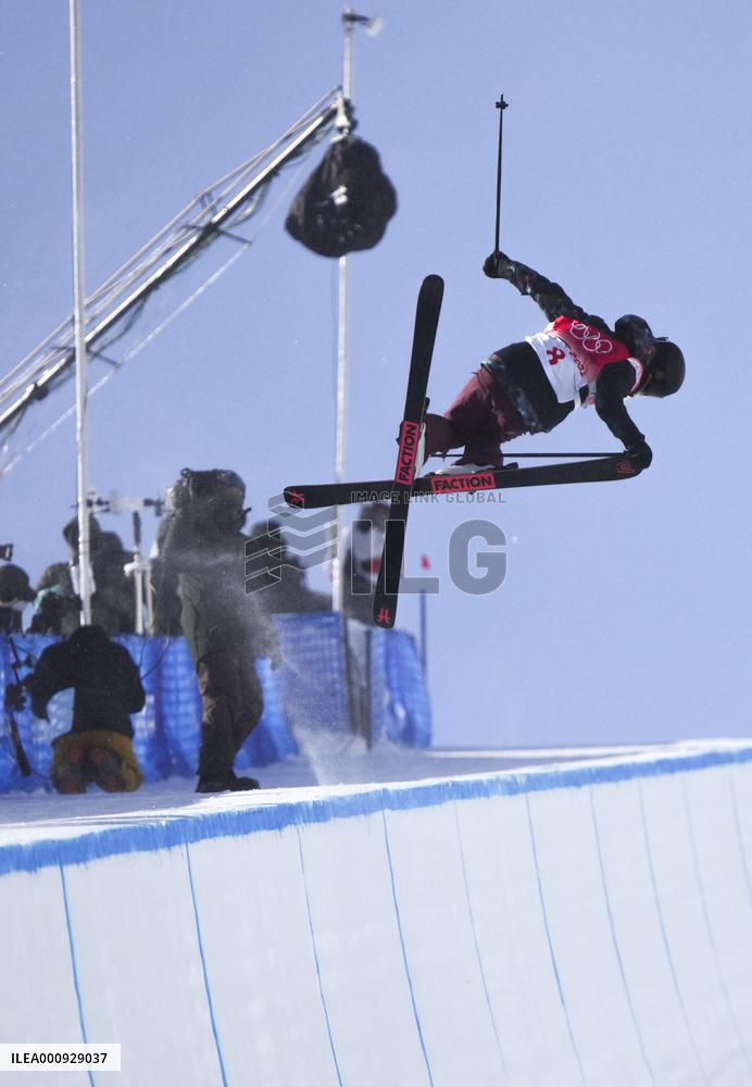 (BEIJING2022)CHINA-ZHANGJIAKOU-OLYMPIC WINTER GAMES-FREESTYLE SKIING-WOMEN'S FREESKI HALFPIPE-FINAL (CN)