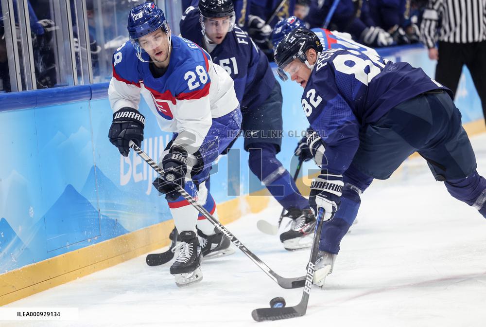 (BEIJING2022)CHINA-BEIJING-OLYMPIC WINTER GAMES-ICE HOCKEY-MAN'S PLAY-OFF SEMIFINAL-FIN VS SVK (CN)