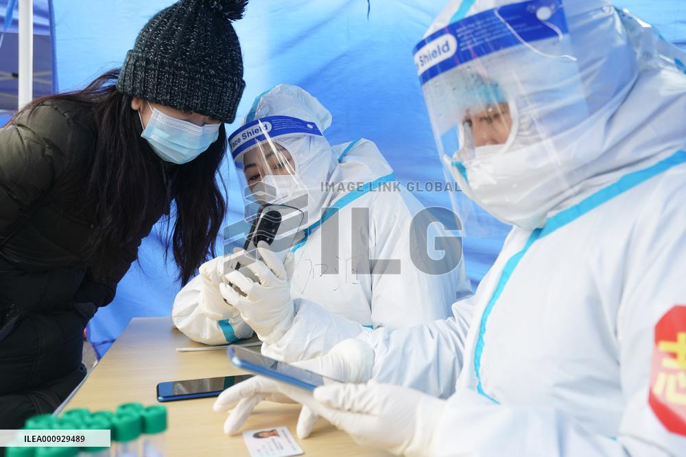 CHINA-JIANGSU-SUZHOU-COVID-19-FOREIGN VOLUNTEERS (CN)