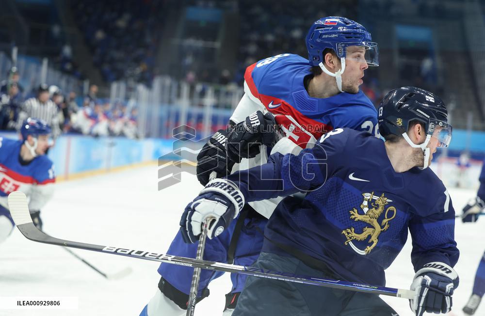 (BEIJING2022)CHINA-BEIJING-OLYMPIC WINTER GAMES-ICE HOCKEY-MAN'S PLAY-OFF SEMIFINAL-FIN VS SVK (CN)