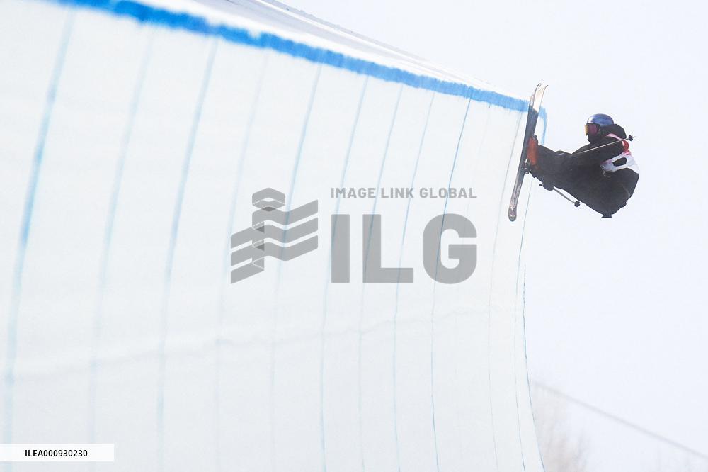 (BEIJING2022)CHINA-ZHANGJIAKOU-OLYMPIC WINTER GAMES-FREESTYLE SKIING-MEN'S FREESKI HALFPIPE-FINAL(CN)