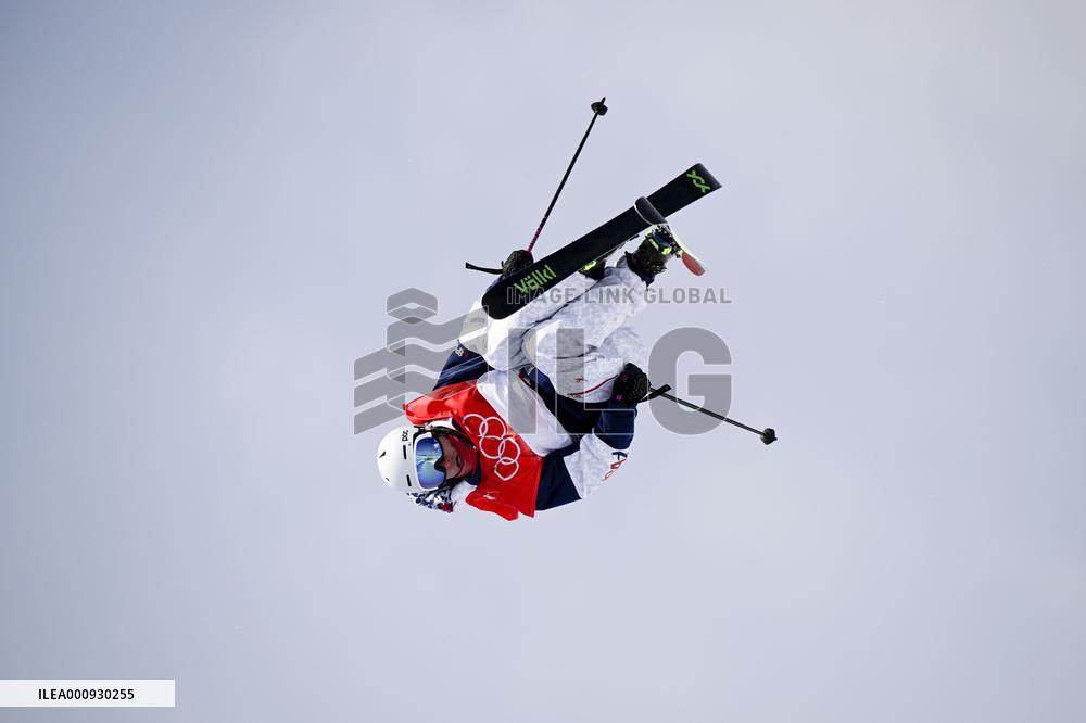 (BEIJING2022)CHINA-ZHANGJIAKOU-OLYMPIC WINTER GAMES-FREESTYLE SKIING-MEN'S FREESKI HALFPIPE-FINAL(CN)