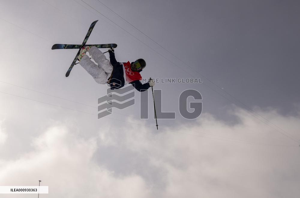 (BEIJING2022)CHINA-ZHANGJIAKOU-OLYMPIC WINTER GAMES-FREESTYLE SKIING-MEN'S FREESKI HALFPIPE-FINAL(CN)