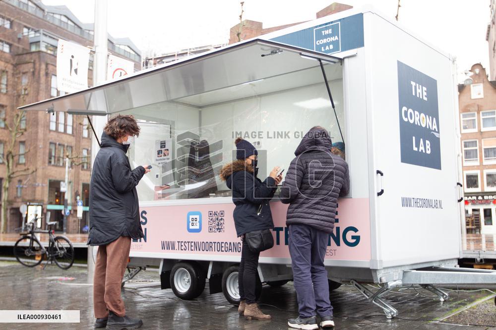 THE NETHERLANDS-AMSTERDAM-COVID-19-RESTRICTION-RELAXATION