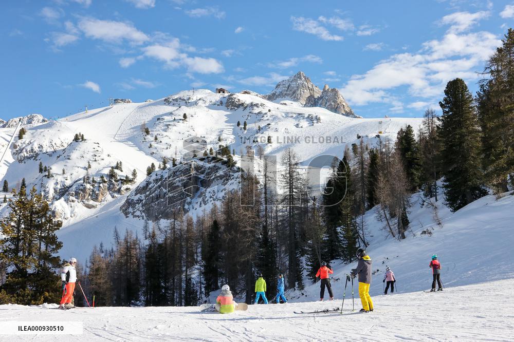 (SP)ITALY-CORTINA D'AMPEZZO-WINTER OLYMPICS-SCENERY