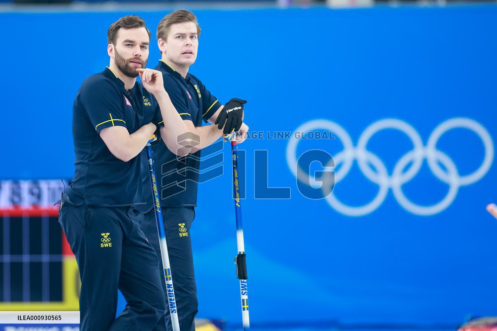(BEIJING2022)CHINA-BEIJING-OLYMPIC WINTER GAMES-CURLING-MEN'S GOLD MEDAL GAME-GBR VS SWE (CN)