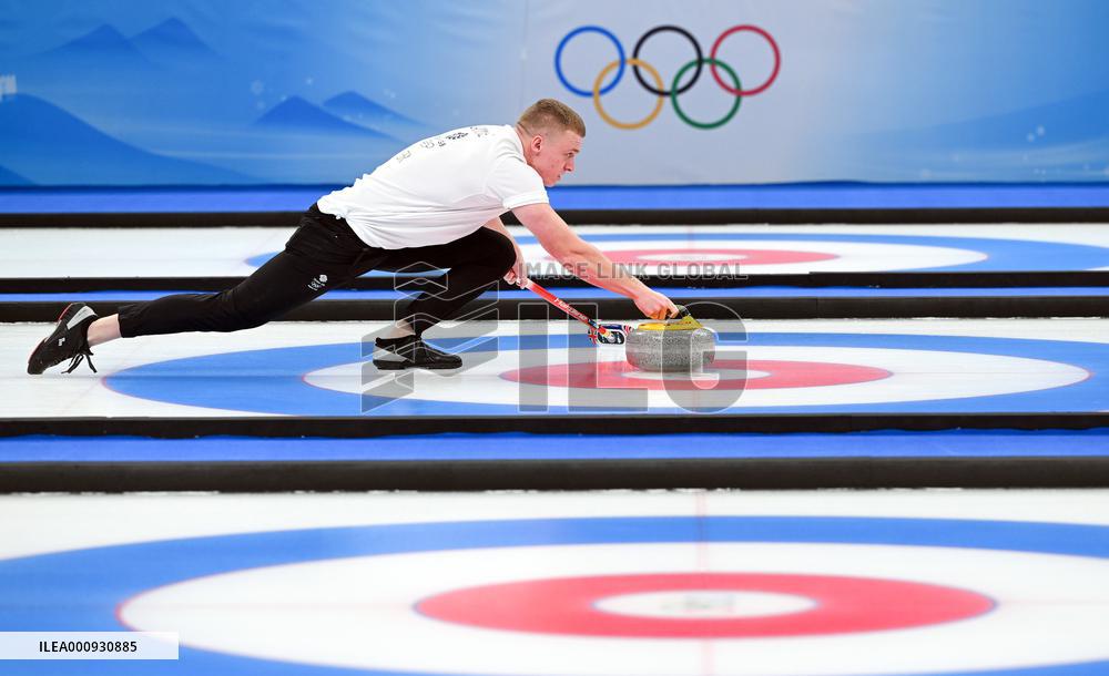 (BEIJING2022)CHINA-BEIJING-OLYMPIC WINTER GAMES-CURLING-MEN'S GOLD MEDAL GAME-GBR VS SWE (CN)