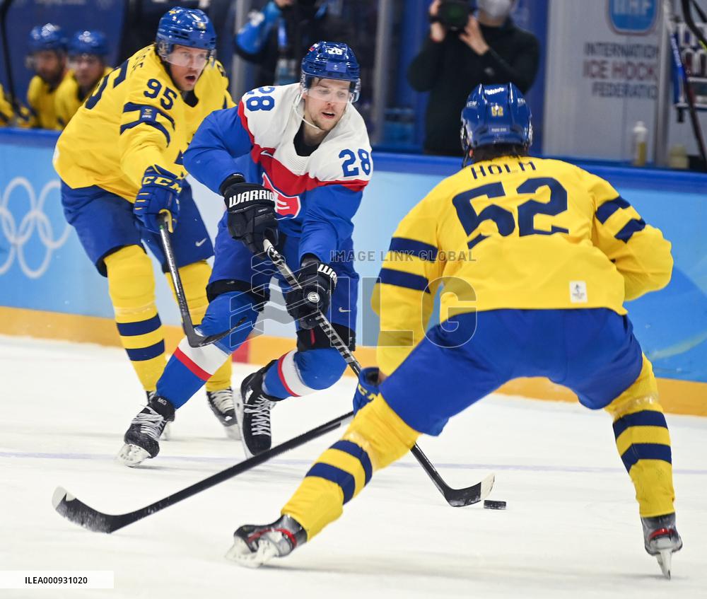(BEIJING2022)CHINA-BEIJING-OLYMPIC WINTER GAMES-ICE HOCKEY-MAN'S BRONZE MEDAL GAME -SWE VS SVK(CN)