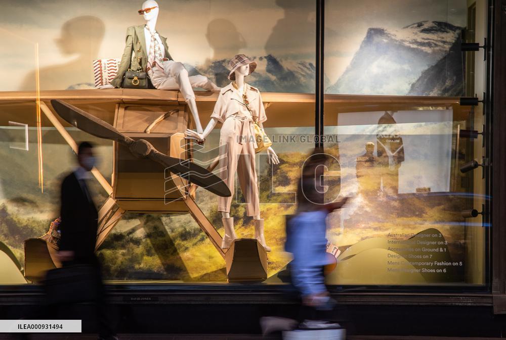 AUSTRALIA-SYDNEY-RETAIL SPENDING POSTS-REBOUND