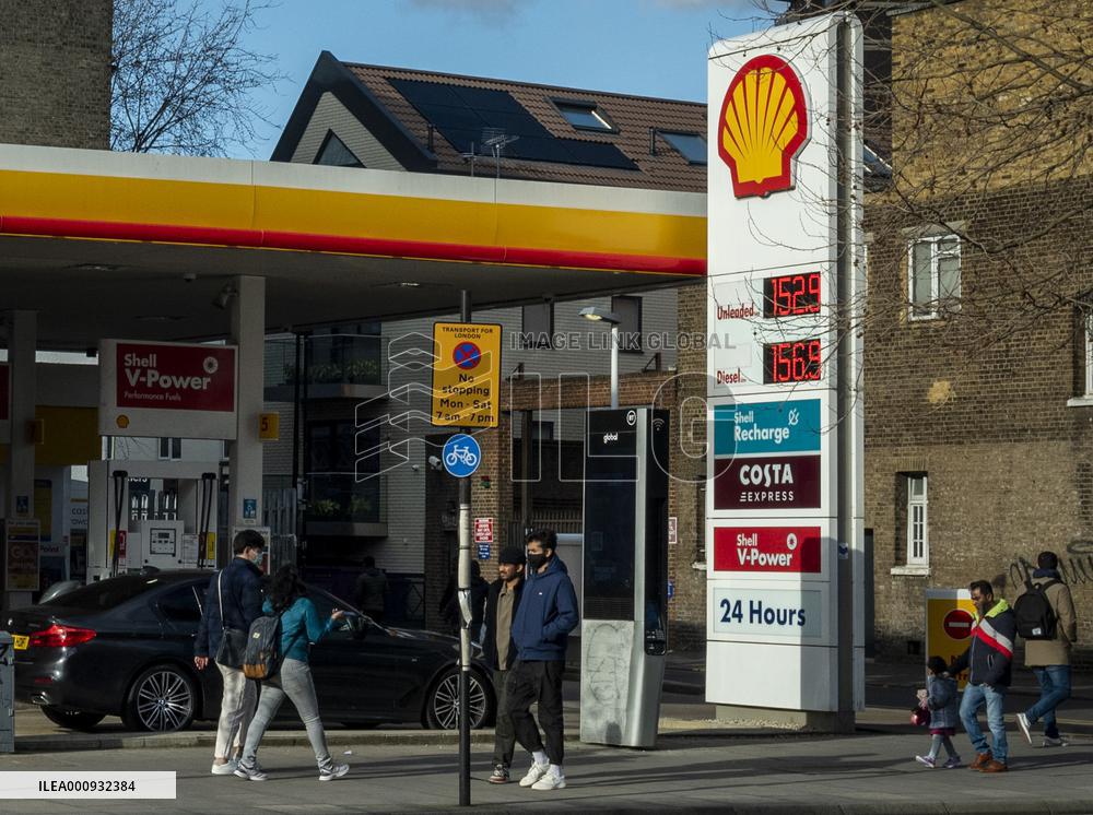 EUROPE-ENERGY PRICES-SHAKING