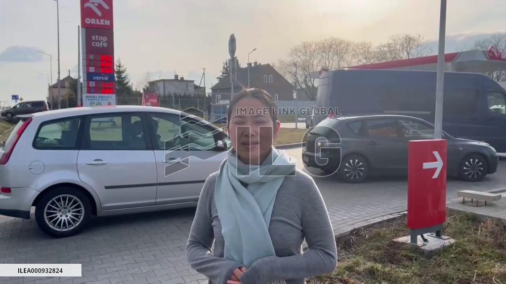 Tens of thousands flee to Poland amid Russia-Ukraine conflict