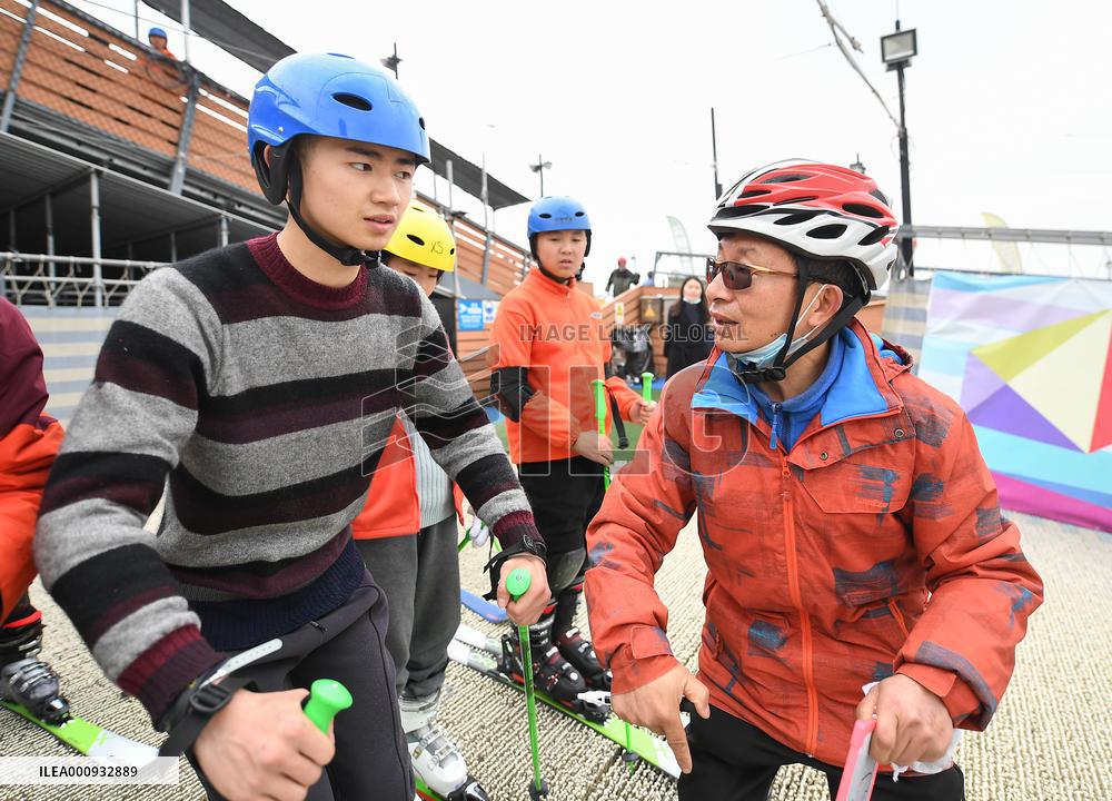 CHINA-SICHUAN-SPECIAL EDUCATION-SKIING (CN)