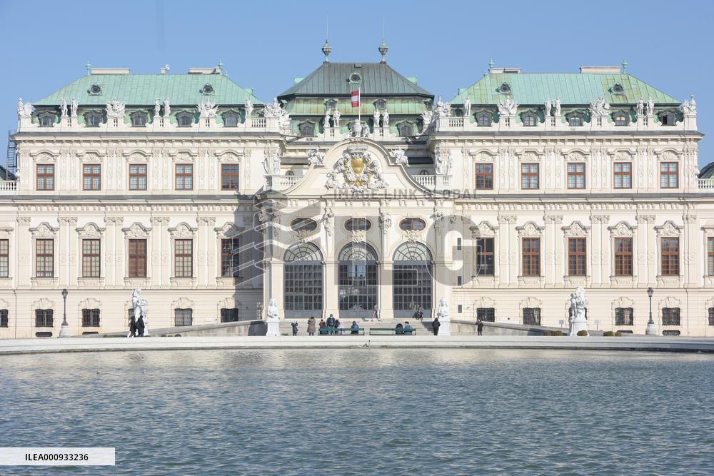 AUSTRIA-VIENNA-BELVEDERE-VIEWS