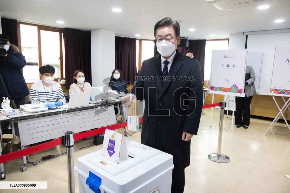 SOUTH KOREA-SEOUL-PRESIDENTIAL ELECTION-CANDIDATES