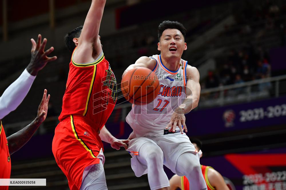(SP)CHINA-LIAONING-SHENYANG-BASKETBALL-CBA LEAGUE-SICHUAN BLUE WHALES VS JILIN NORTHEAST TIGERS (CN)