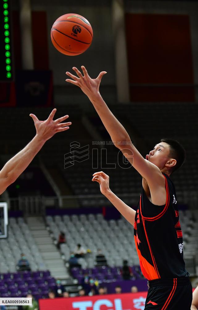 (SP)CHINA-LIAONING-SHENYANG-BASKETBALL-CBA LEAGUE-NANJING MONKEY KINGS VS JIANGSU DRAGONS