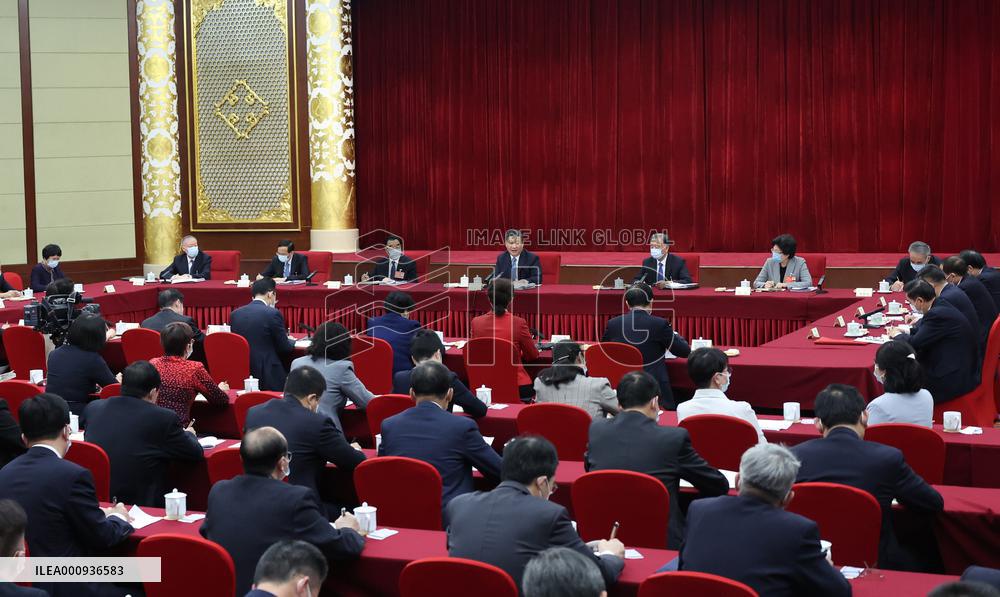(TWO SESSIONS)CHINA-BEIJING-XI JINPING-CPPCC-JOINT GROUP MEETING (CN)