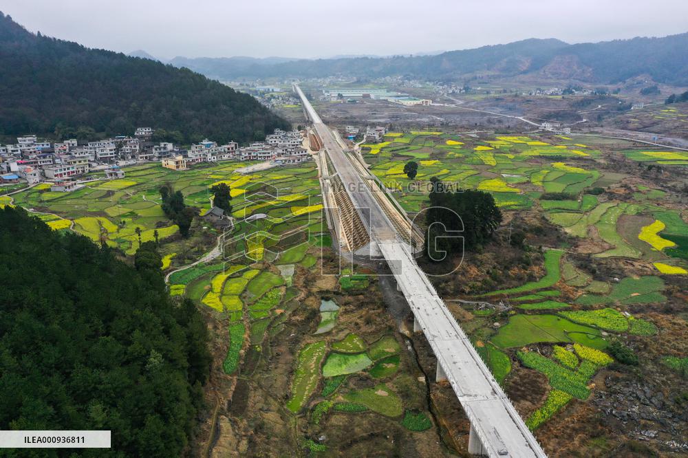 CHINA-GUIZHOU-HIGH-SPEED RAILWAY-CONSTRUCTION (CN)